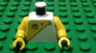 LEGO　レゴ　パーツ　ミニフィグ　ボディ　スペースフトロン/黄