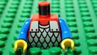 LEGO　レゴ　パーツ　ミニフィグ　ボディ　チェーンメイル赤